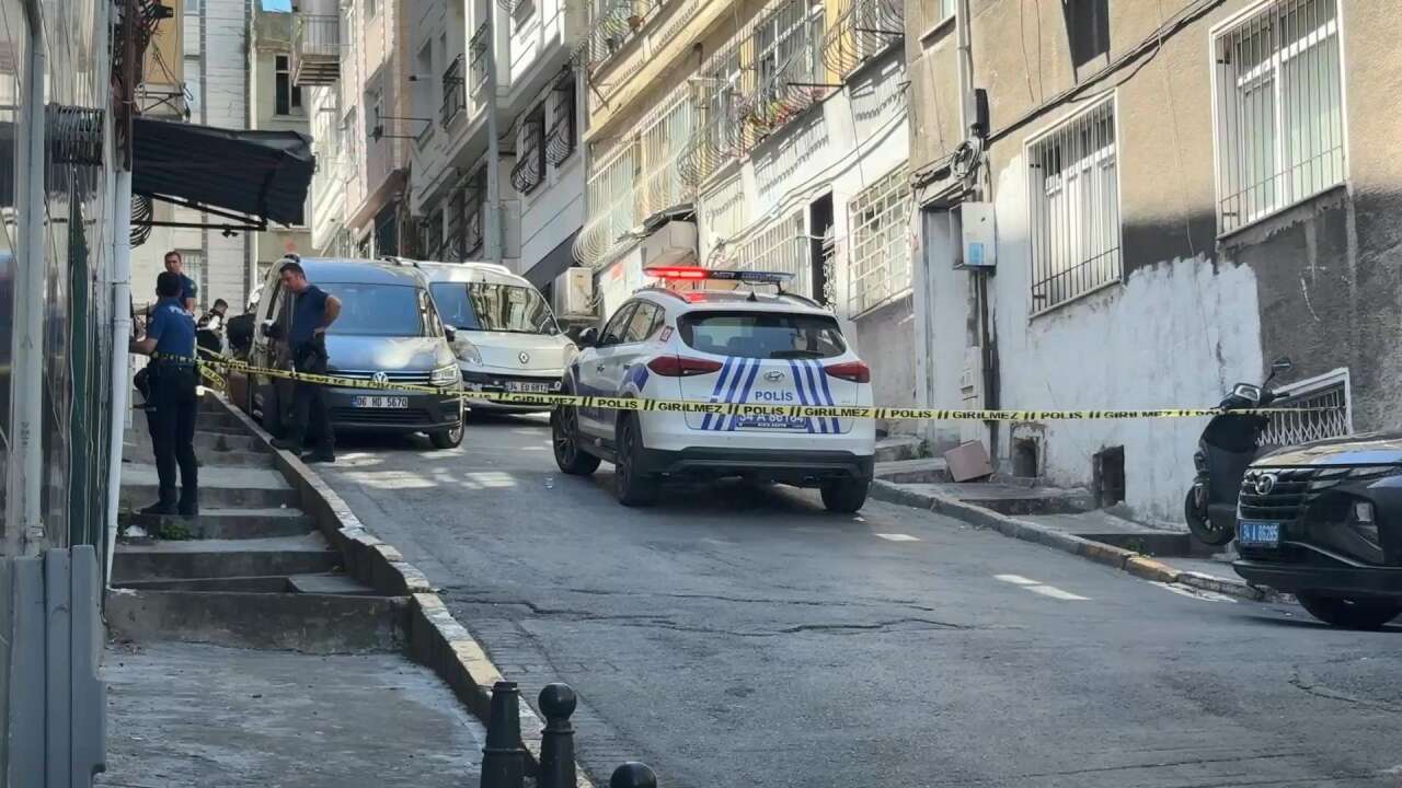 Eski eşiyle ilişkisi olan adamı kurşunladı 2